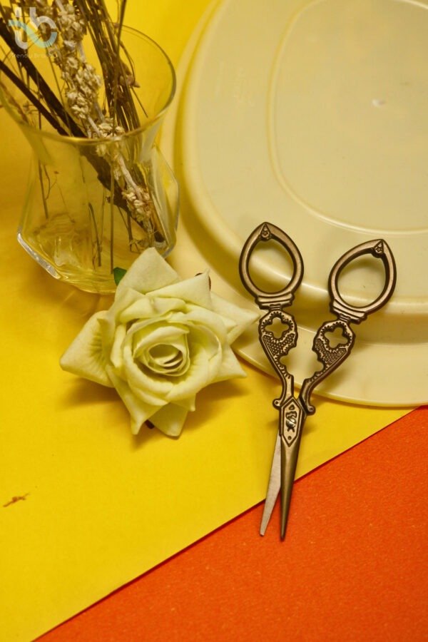 Vintage Embroidery Craft Scissors
