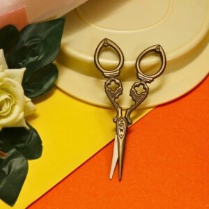 Eiffel Tower Antique Scissors